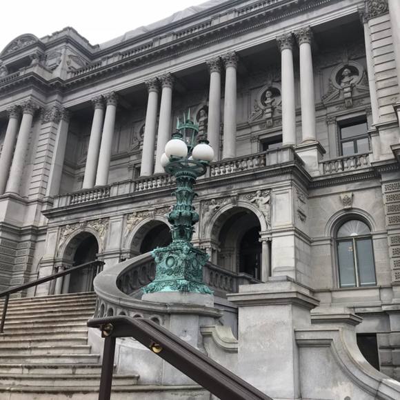 Meet your Posher, Brit! - Picture 1 of 1